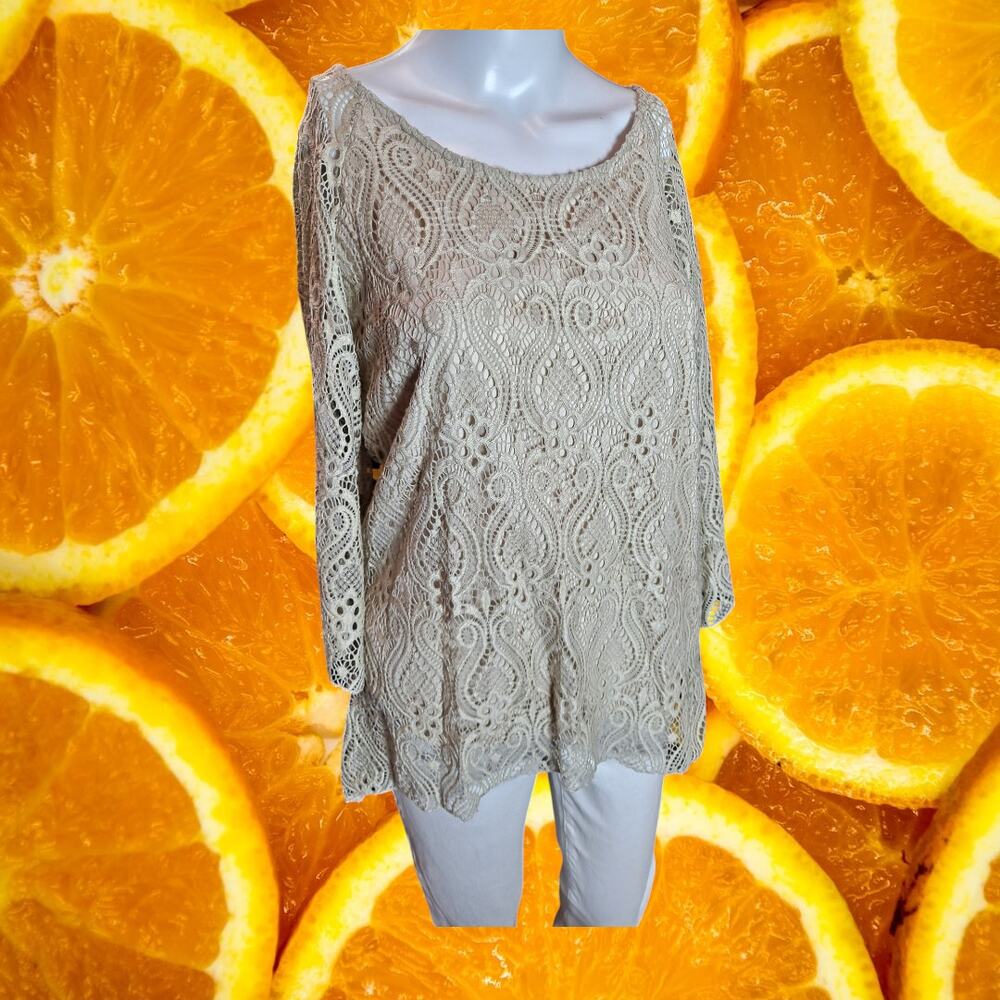 Brittany Black Women's Beige Lace Overlay Lined Open‎ Knit Blouse Size M